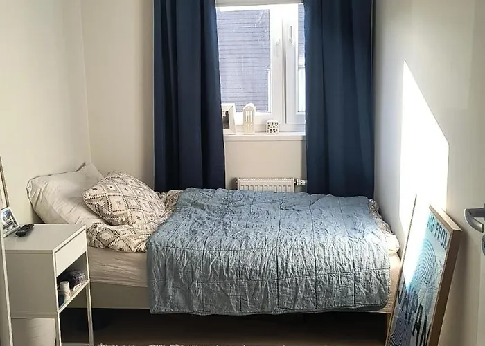 Romslig Og Pen - Sentral Beliggenhet Apartamento *